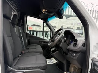 /photos/12190/c78ff4ef-f0f9-4a07-a0fe-9aea10786e06_i320x240.jpg
